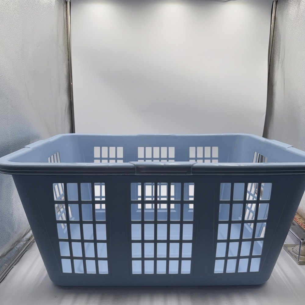Vtg Rubbermaid Laundry Basket 2973 Country Blue Hamper Rectangular Plastic